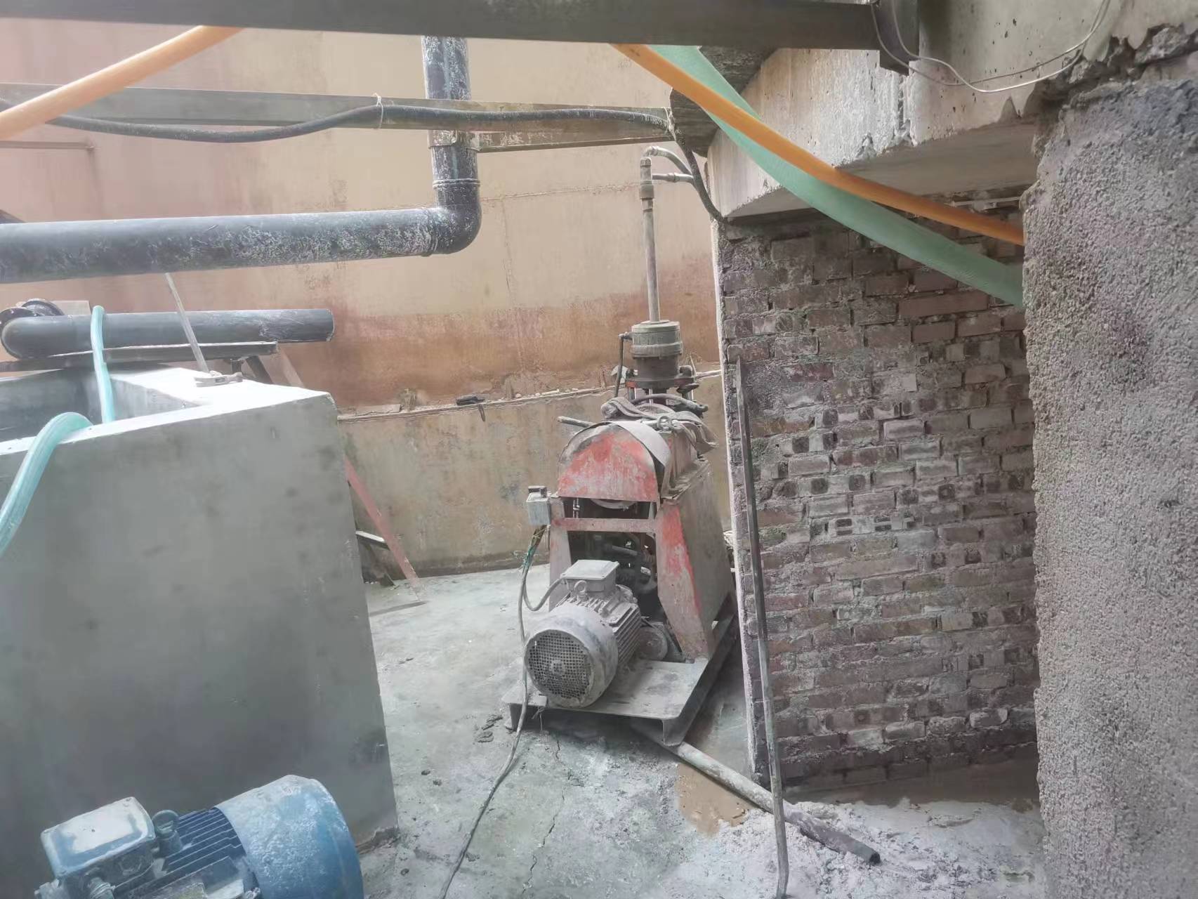 鹤峰设备基础注浆