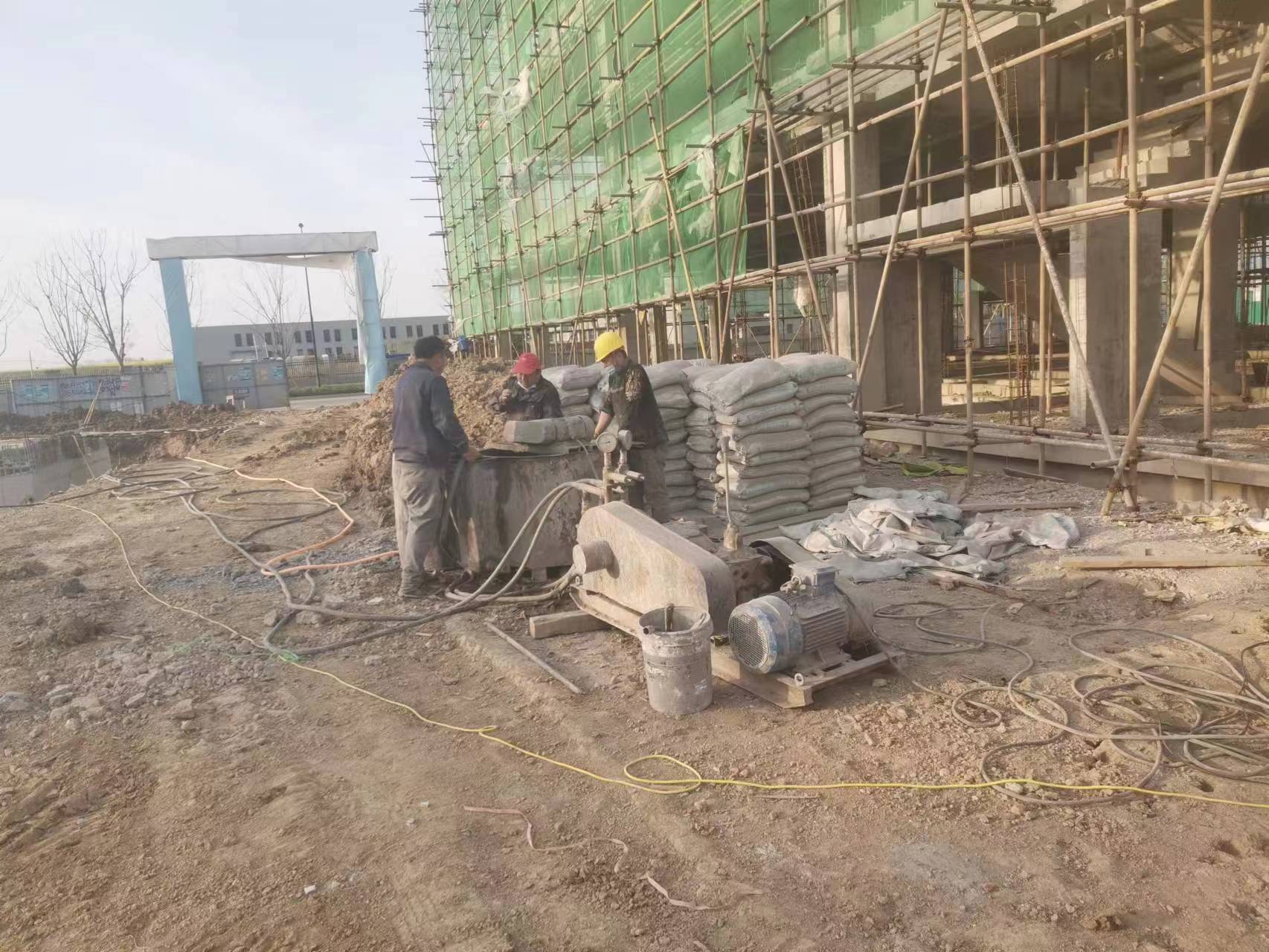 鹤峰别墅下沉注浆